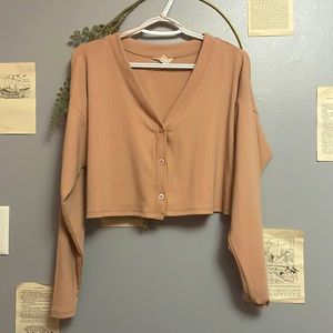 This is a nice thin sweater In great condition only worn 1 or 2 times